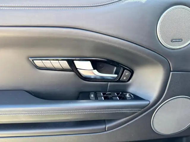 Land Rover Range Rover Evoque view 24