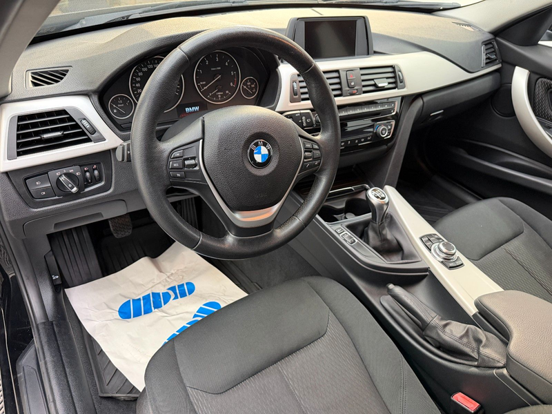BMW 318 d Advantage touring ATM 50TKM BMW Service — photo 14