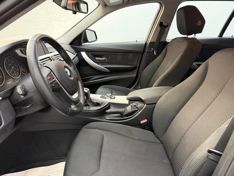 BMW 318 d Advantage touring ATM 50TKM BMW Service — photo 13