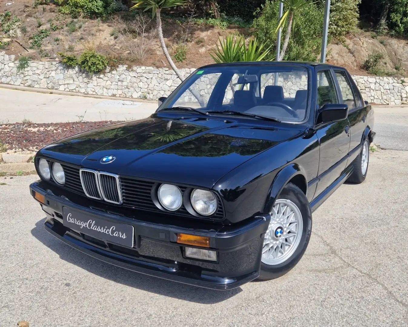 BMW 325 325i Černá - 1