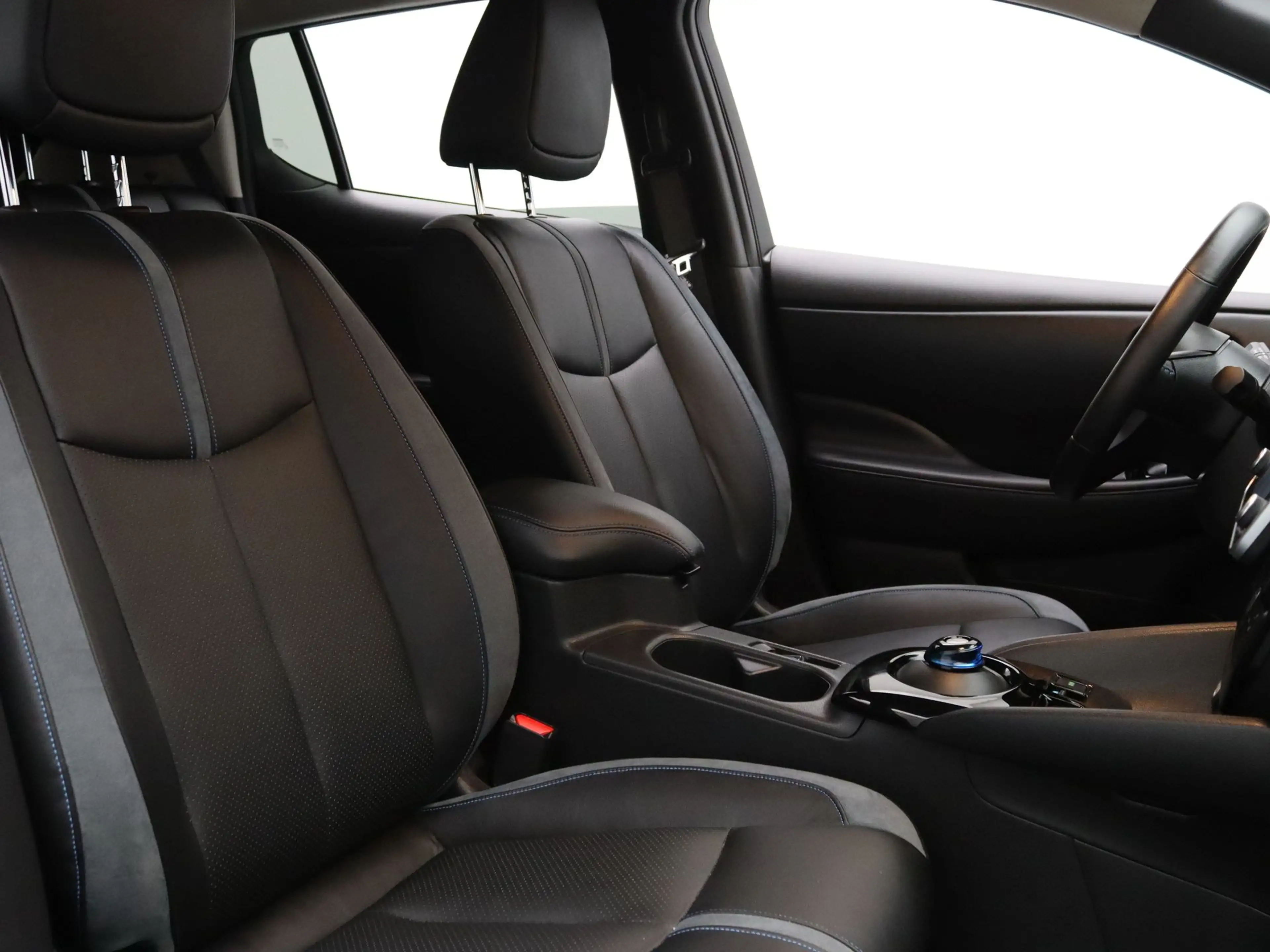Nissan Leaf e+ Tekna 59 kWh Apple Carplay/Android Auto | Trekh — photo 33