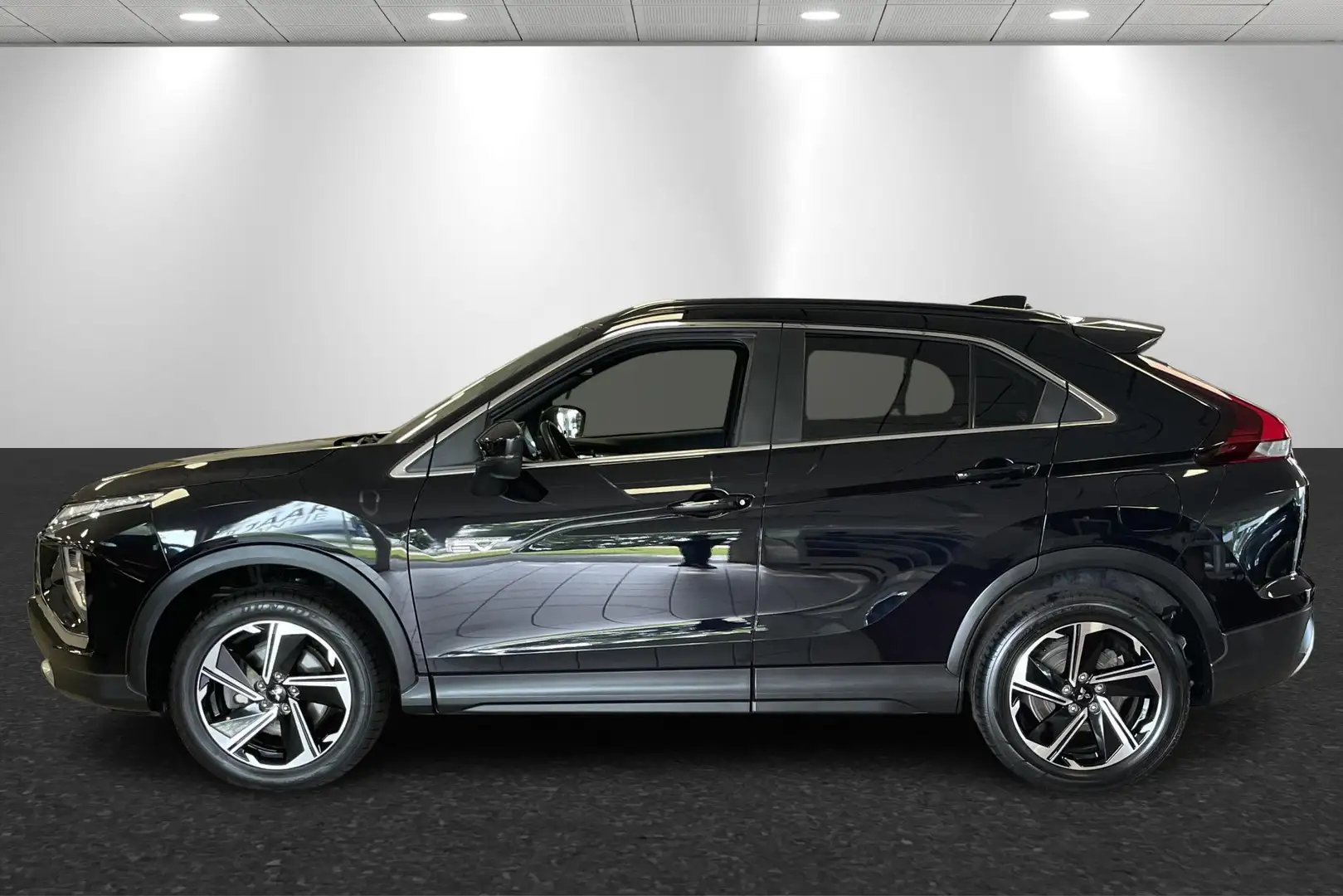 Mitsubishi Eclipse Cross 2.4 PHEV Intense+ Noir - 2