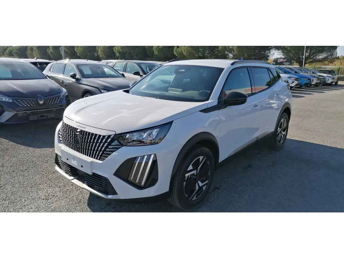 Peugeot 2008 1.2 Hybrid 145 e-DCS6 Allure +PK ASSIST+VISION 360+SIEGES CHAUFFANTS Weiß - 2