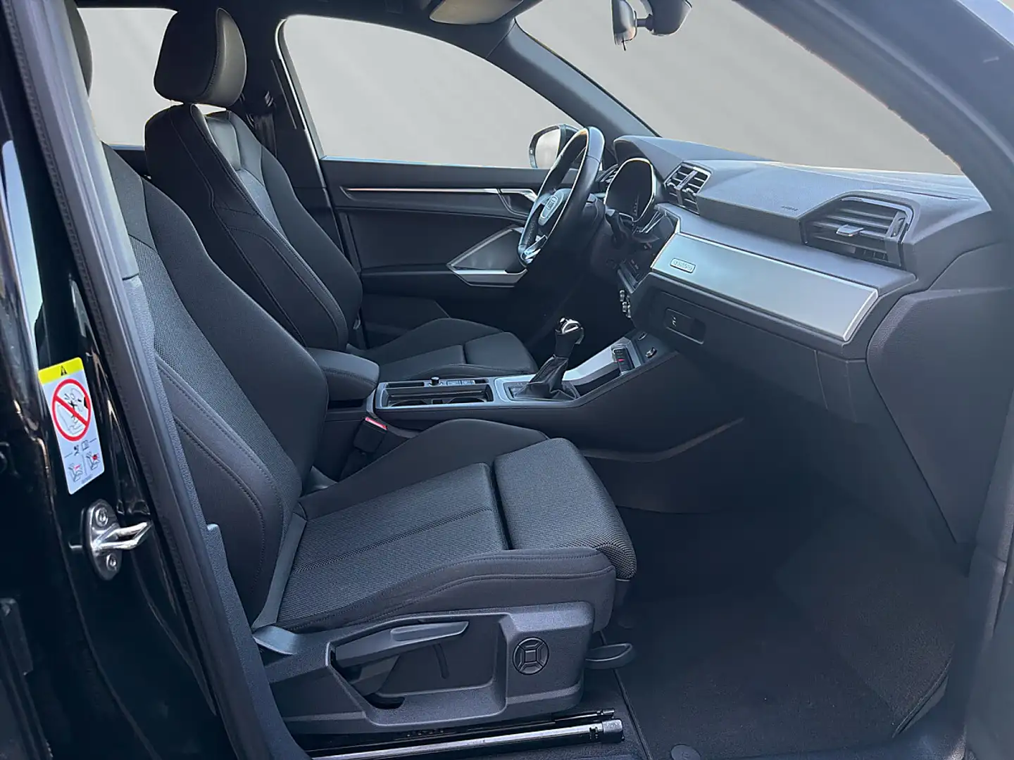 Audi Q3 35 TDI quattro S-tronic Schwarz - 2