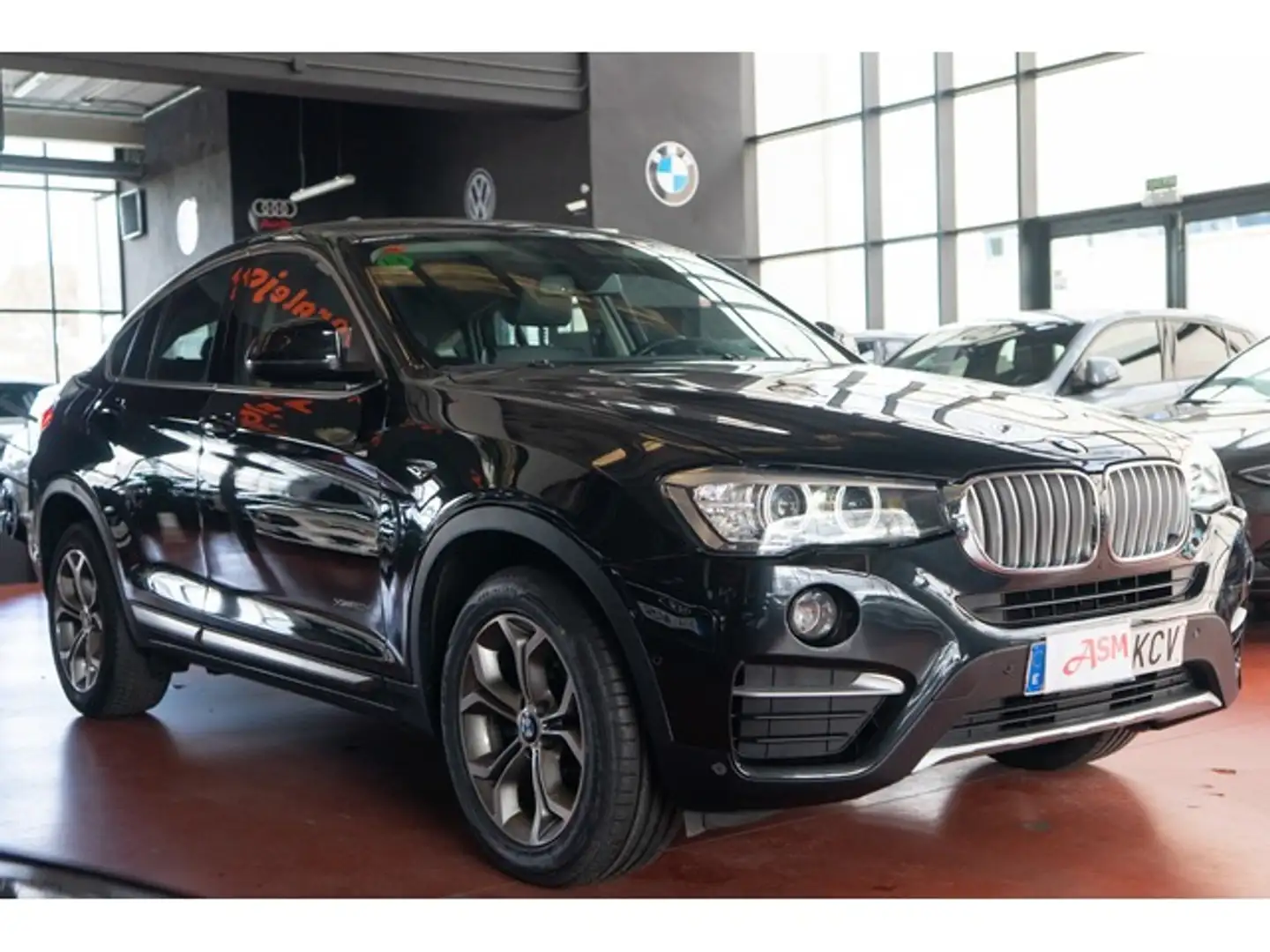 BMW X4 xDrive 20dA Schwarz - 2