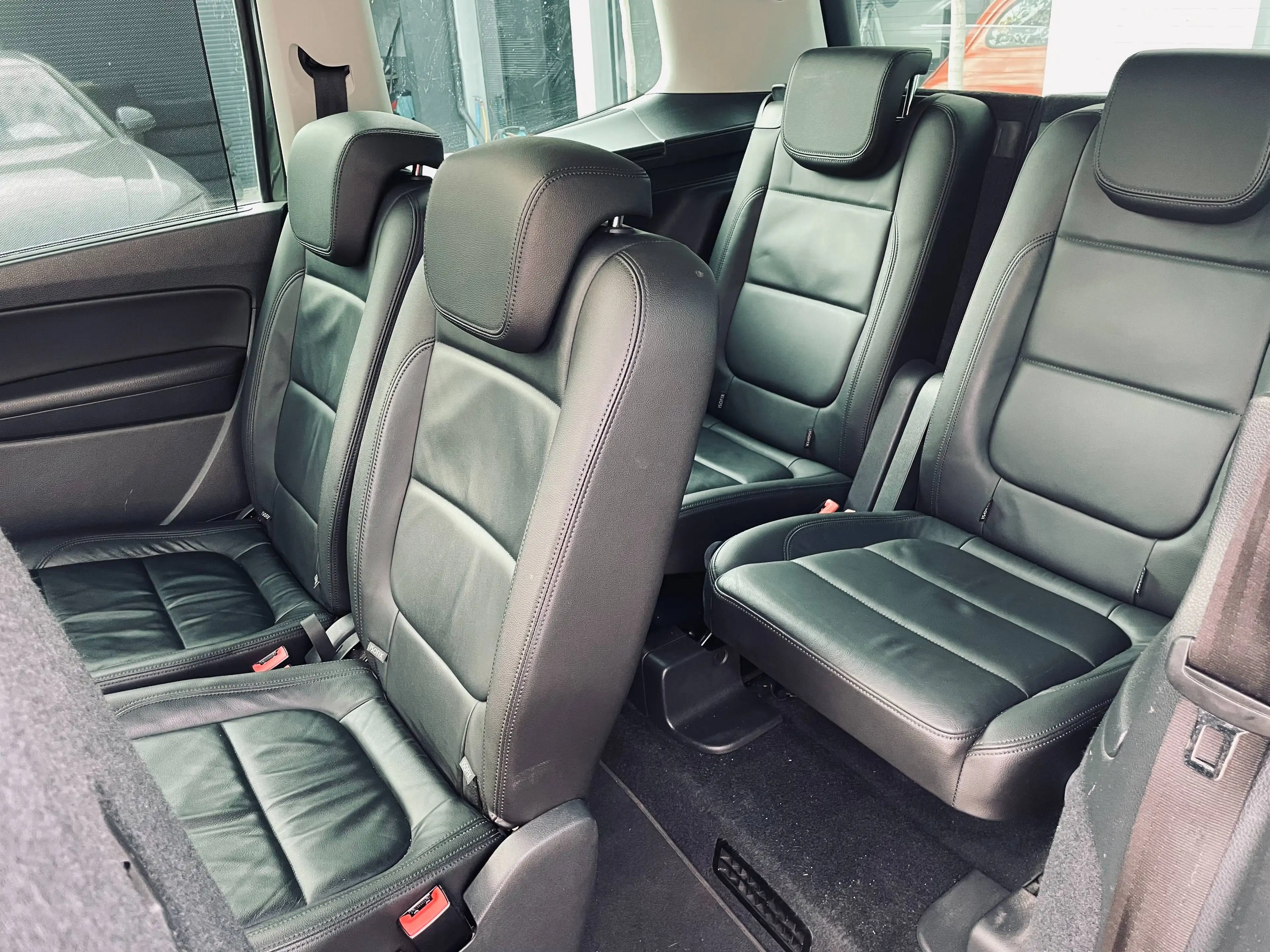 Volkswagen Sharan Sharan 1.4 TSI Highline BMT DSG 7 Places Full Cuir Clim Bt/Auto Gps Toit Pano Camera !!! — photo 8