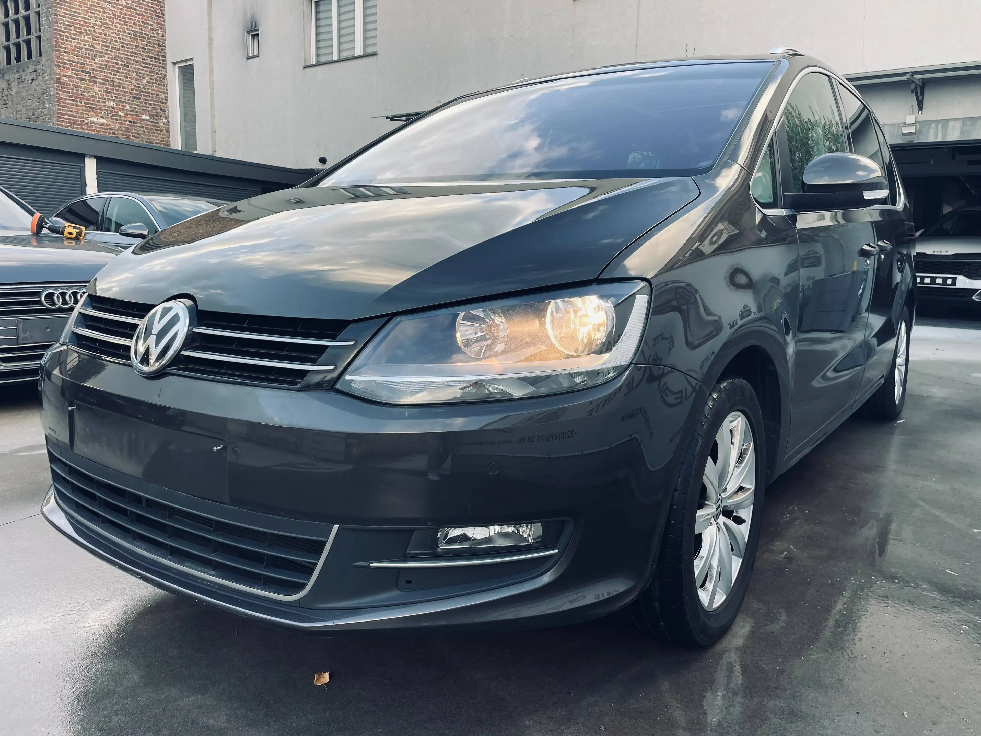 Volkswagen Sharan Sharan 1.4 TSI Highline BMT DSG 7 Places Full Cuir Clim Bt/Auto Gps Toit Pano Camera !!! — photo 3