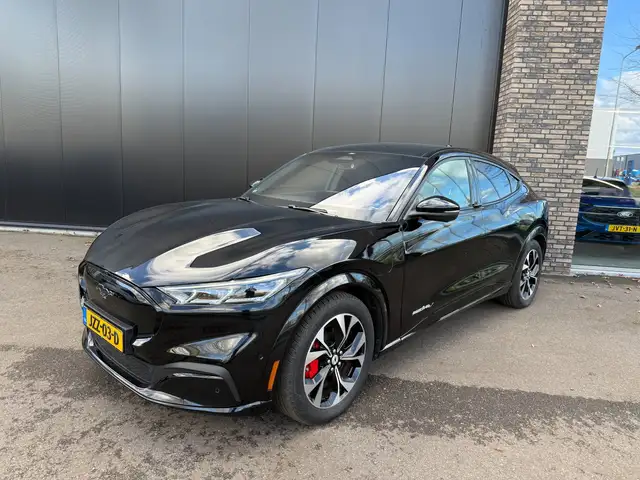 Ford Mustang Mach-E Extended AWD 98 kWh ST-Line Panorama, Navi, Winter
