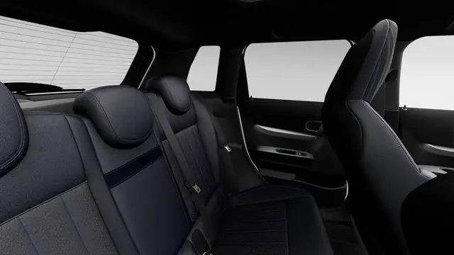 Mini Hatch view 9