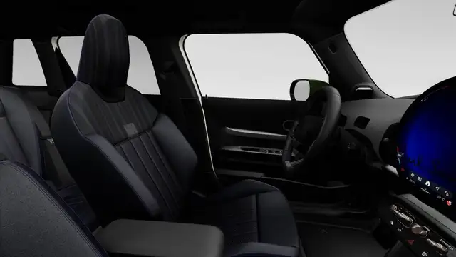 Mini Hatch view 12