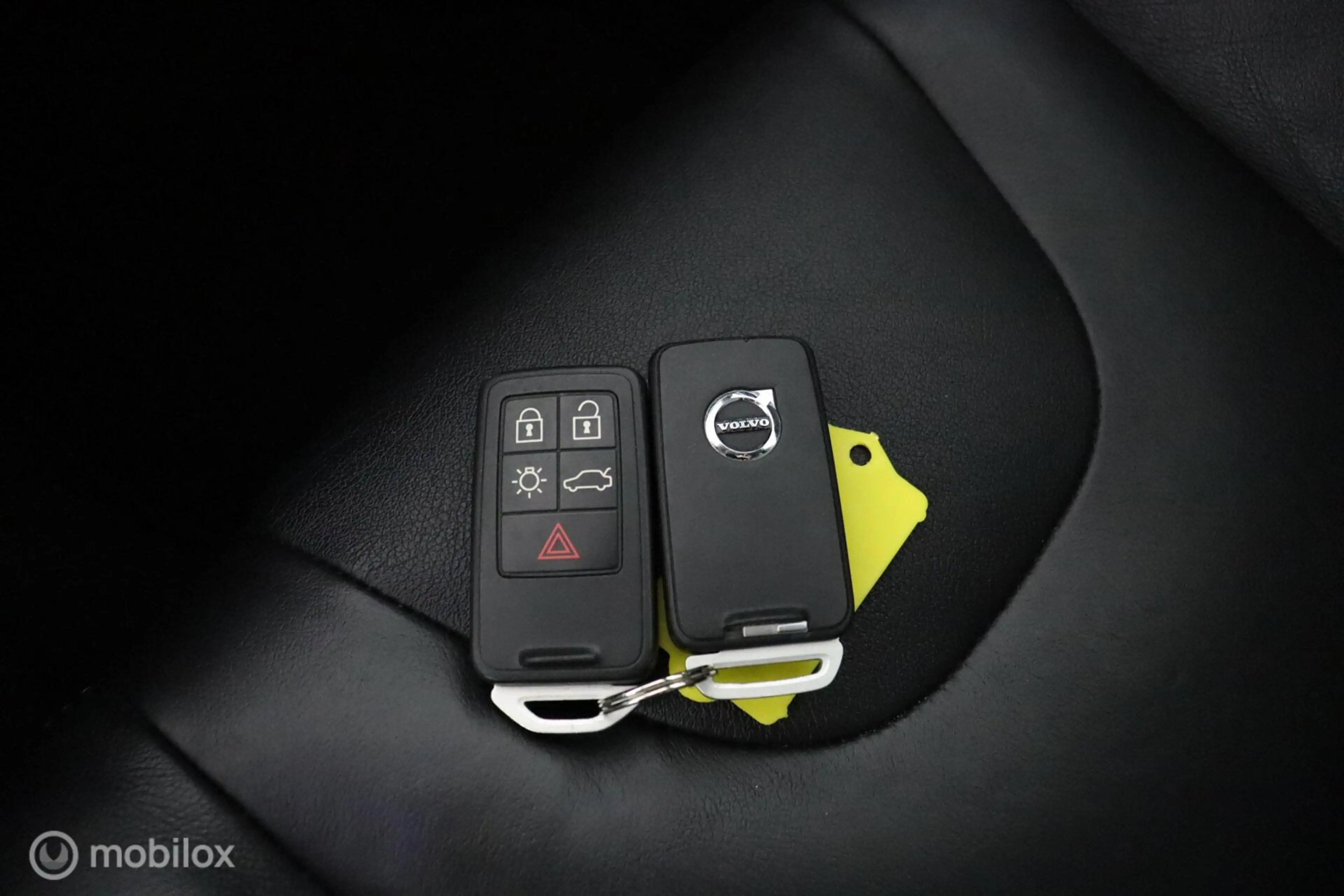 Volvo V40 Cross Country 1.5 T3 Polar+ Luxury | Panoaramdak | Keyless | Ver — photo 38