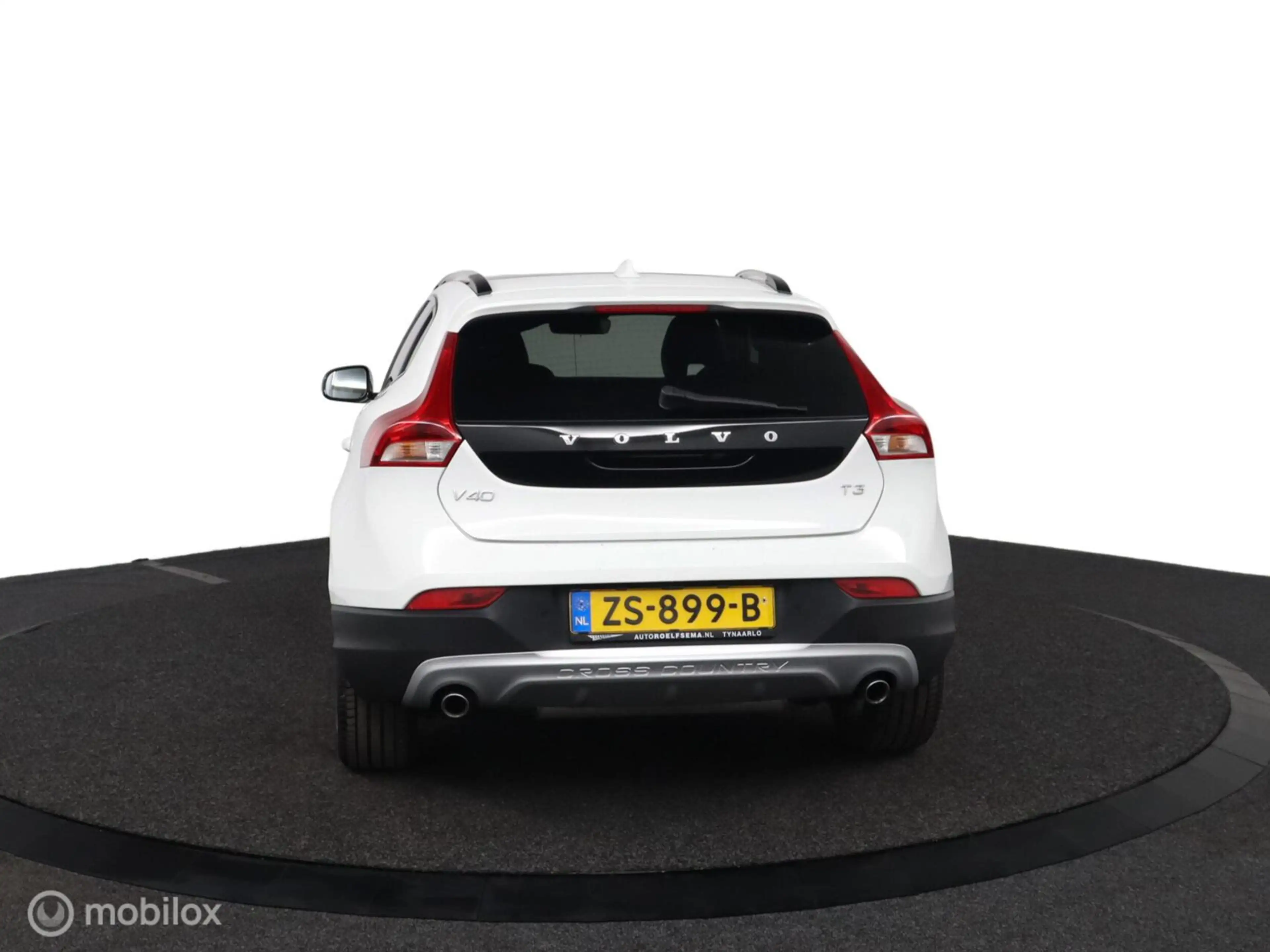 Volvo V40 Cross Country 1.5 T3 Polar+ Luxury | Panoaramdak | Keyless | Ver — photo 3