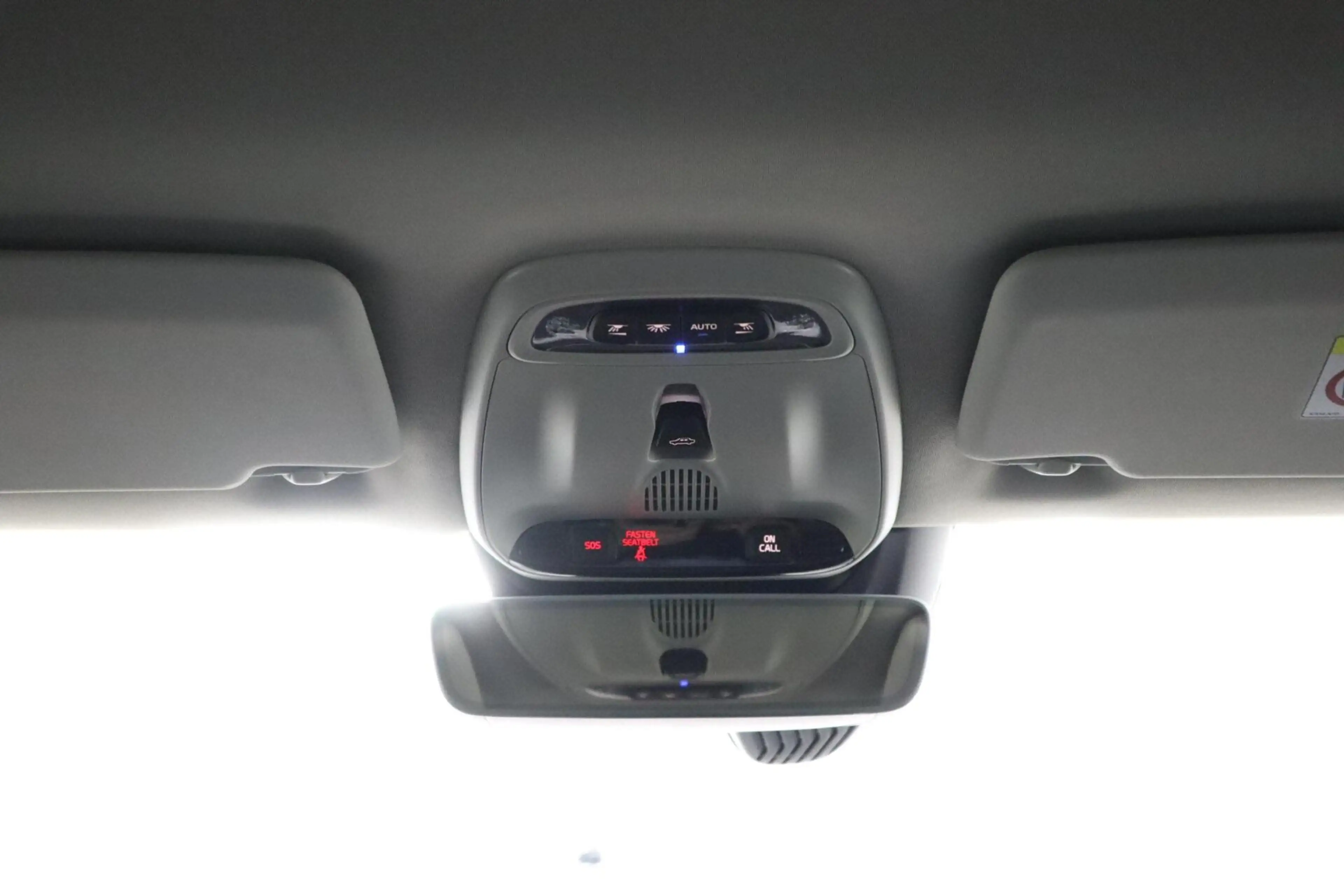 Volvo V40 Cross Country 1.5 T3 Polar+ Luxury | Panoaramdak | Keyless | Ver — photo 21