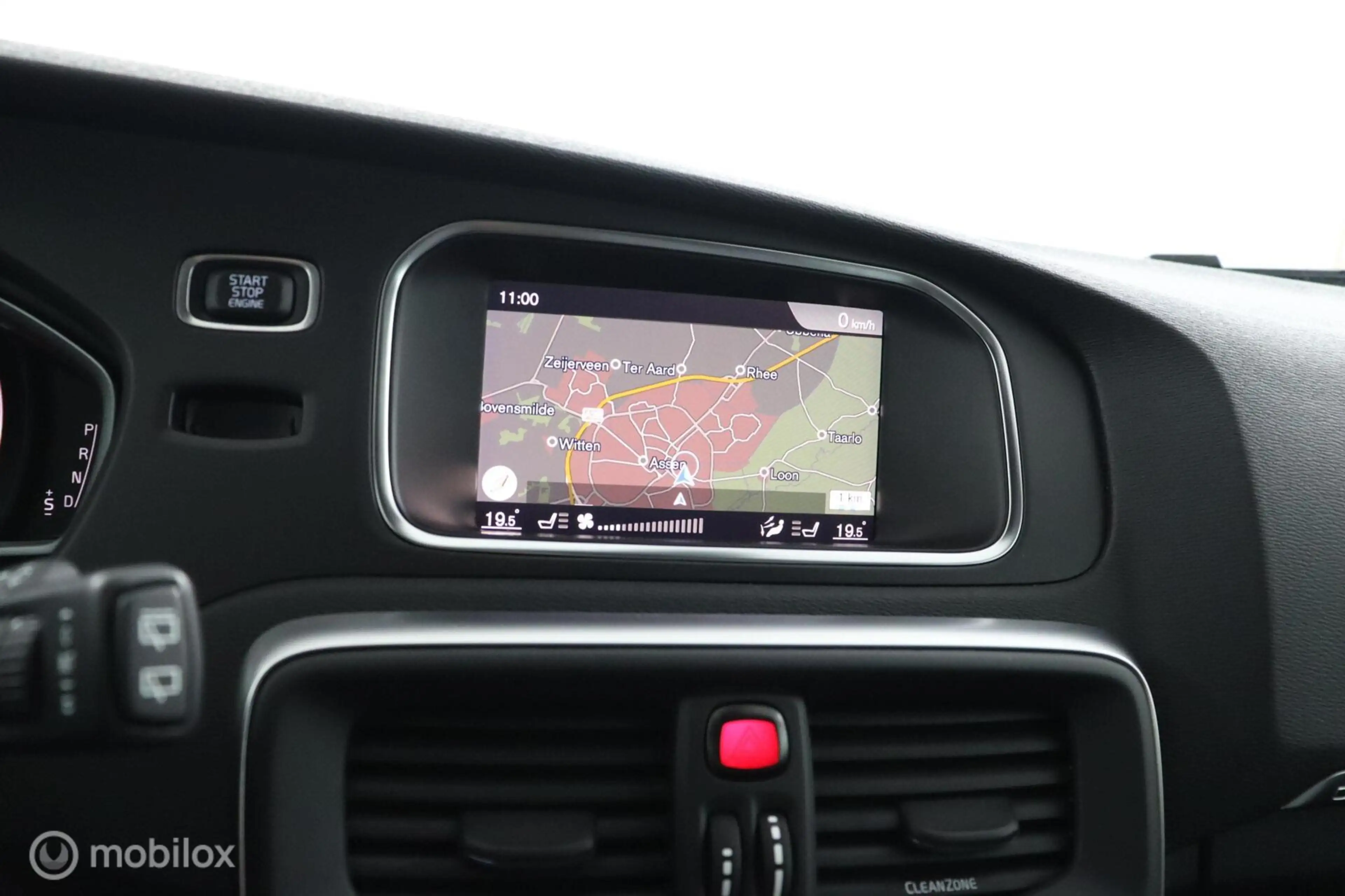Volvo V40 Cross Country 1.5 T3 Polar+ Luxury | Panoaramdak | Keyless | Ver — photo 26