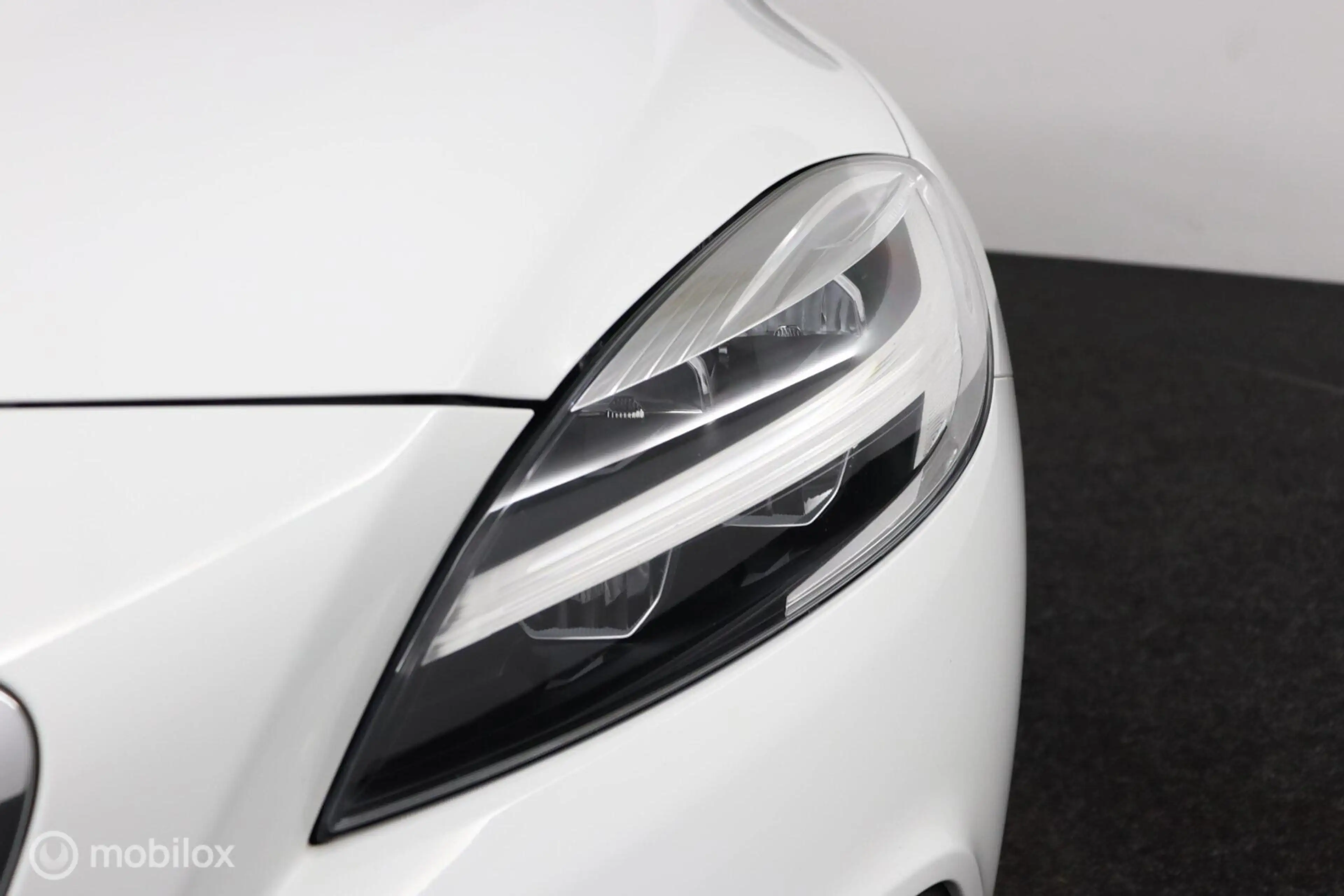 Volvo V40 Cross Country 1.5 T3 Polar+ Luxury | Panoaramdak | Keyless | Ver — photo 19