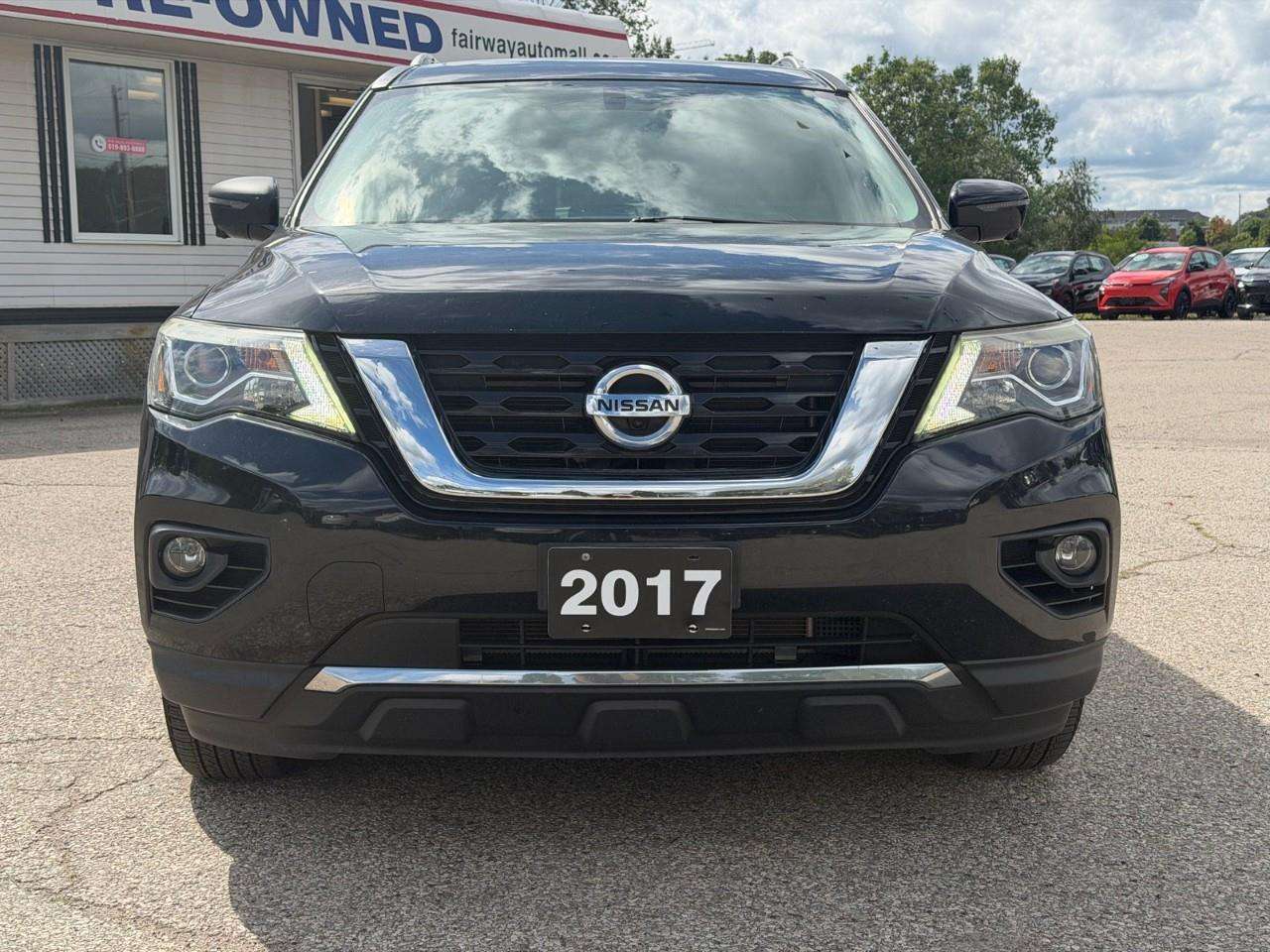 2017 Nissan Pathfinder SL — снимка 1