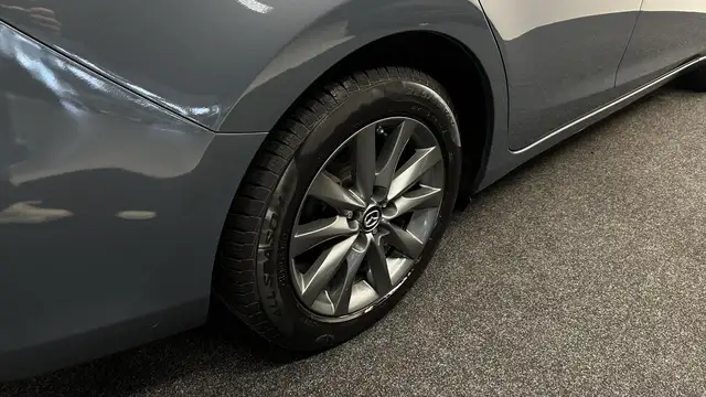 Mazda 6 view 13