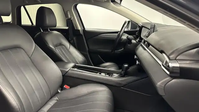 Mazda 6 view 4
