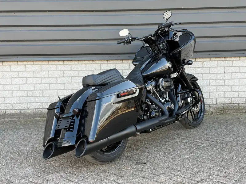 Harley-Davidson Road Glide - foto 8