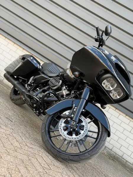 Harley-Davidson Road Glide - foto 2