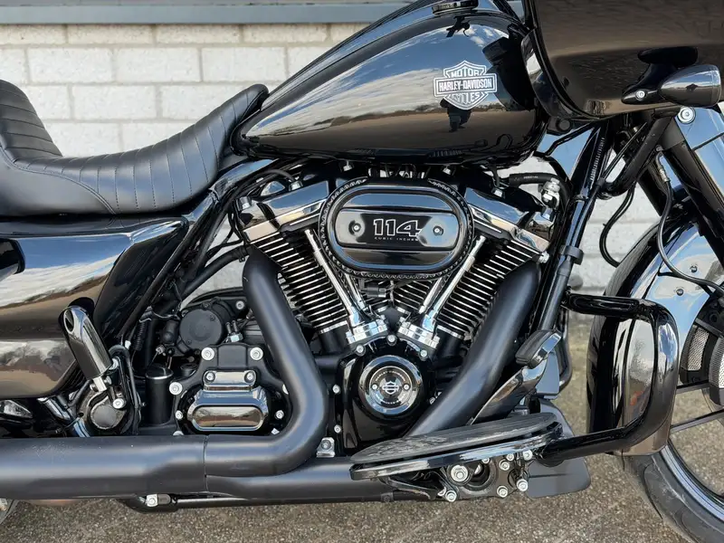 Harley-Davidson Road Glide - foto 4
