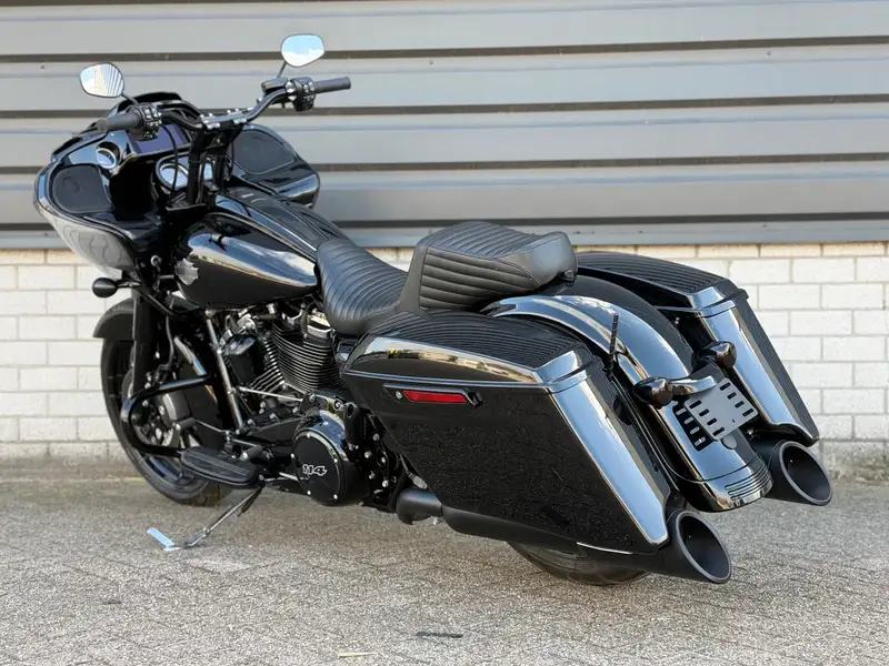 Harley-Davidson Road Glide - foto 3