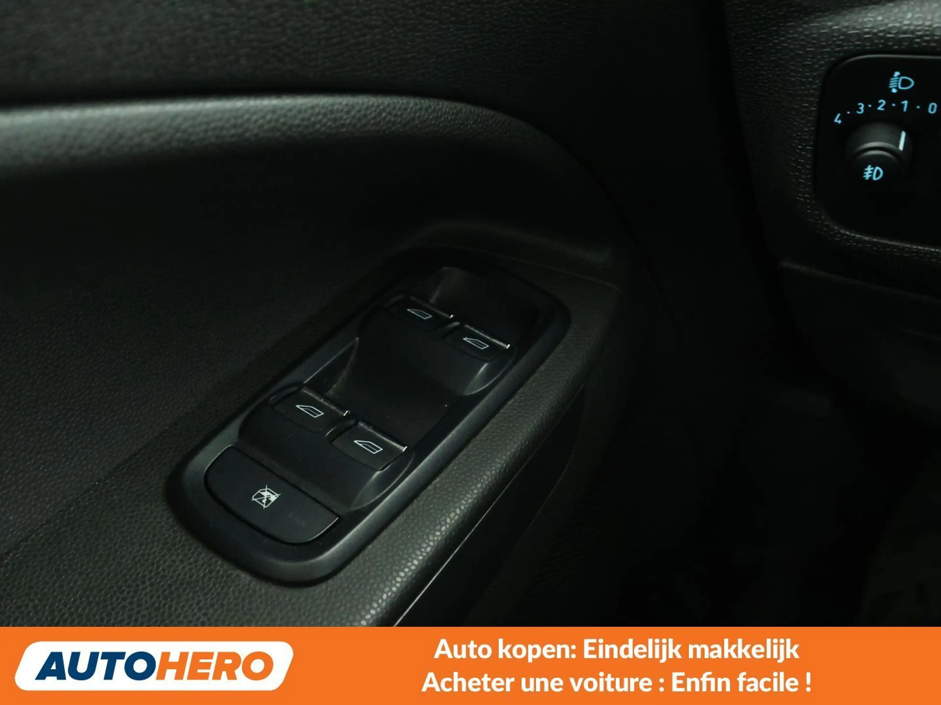 Ford EcoSport 1.0 EcoBoost Titanium — photo 13