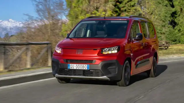 Fiat Qubo 1.2 110 CV MT6 7 posti ICON