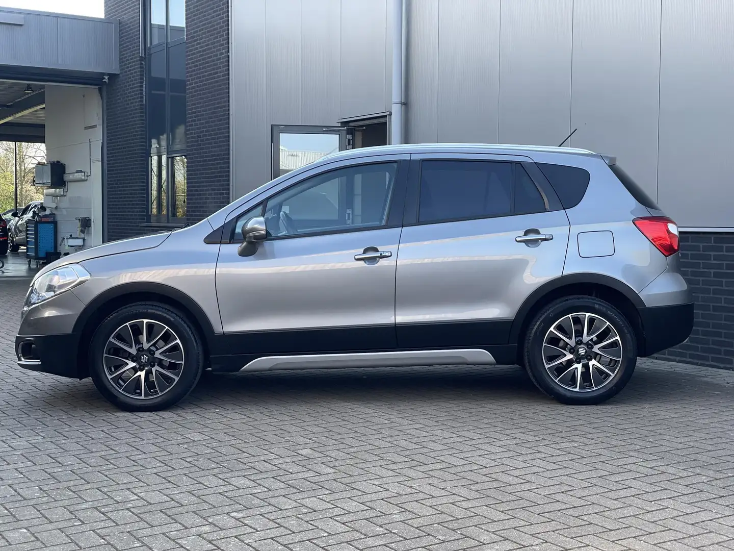 Suzuki SX4 S-Cross 1.6 Exclusive AllGrip Grigio - 2