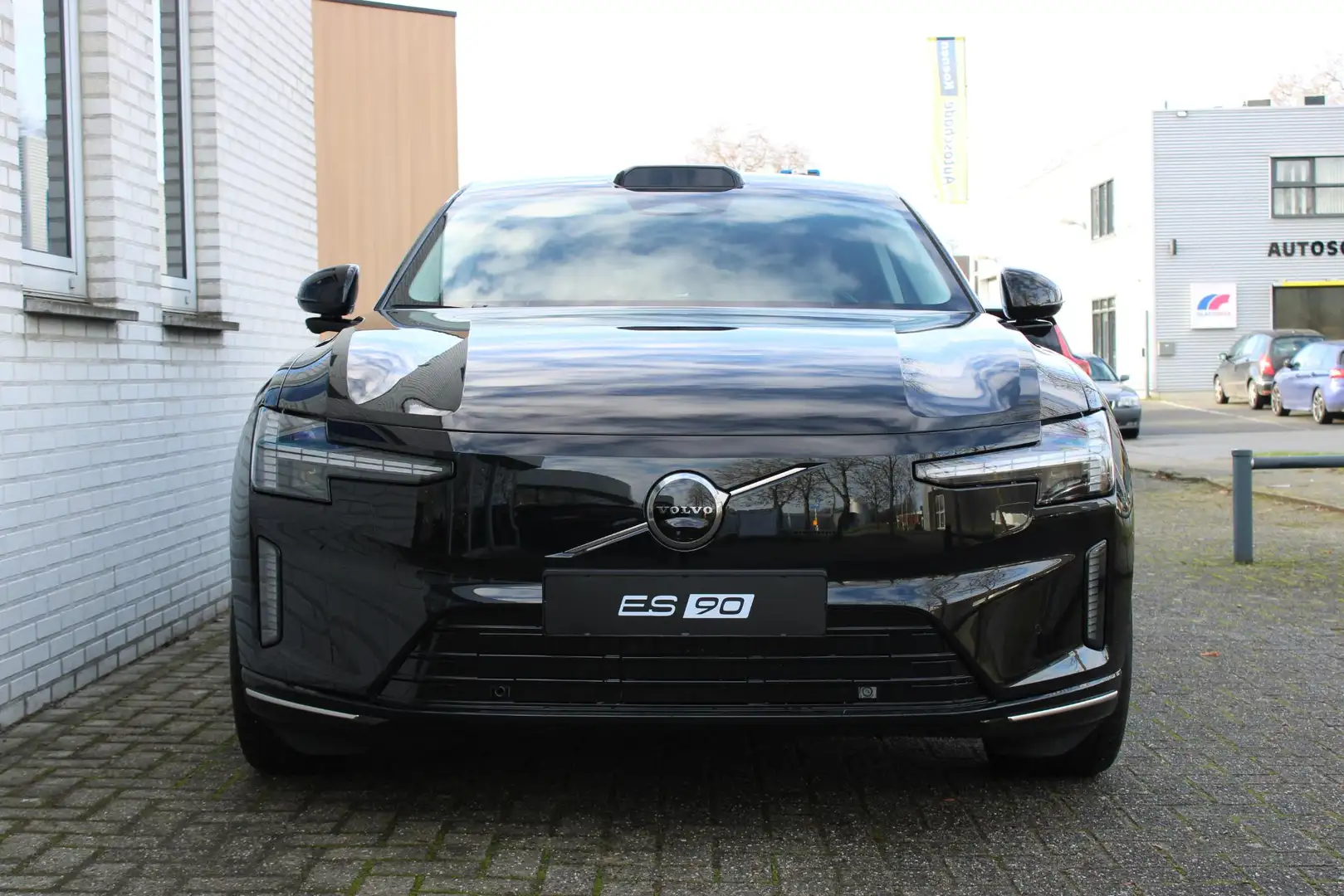 Volvo ES90 Single Motor Ext. R. Ultra Launch Edition 92 kWh | Schwarz - 2