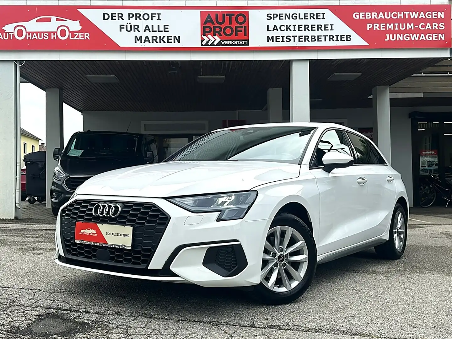 Audi A3 Sportback 35 TFSI *Optik Paket, LED, Sitzheizung* Weiß - 1