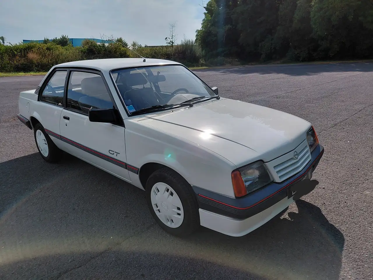 Opel Ascona 1.6 S SR, foto 3