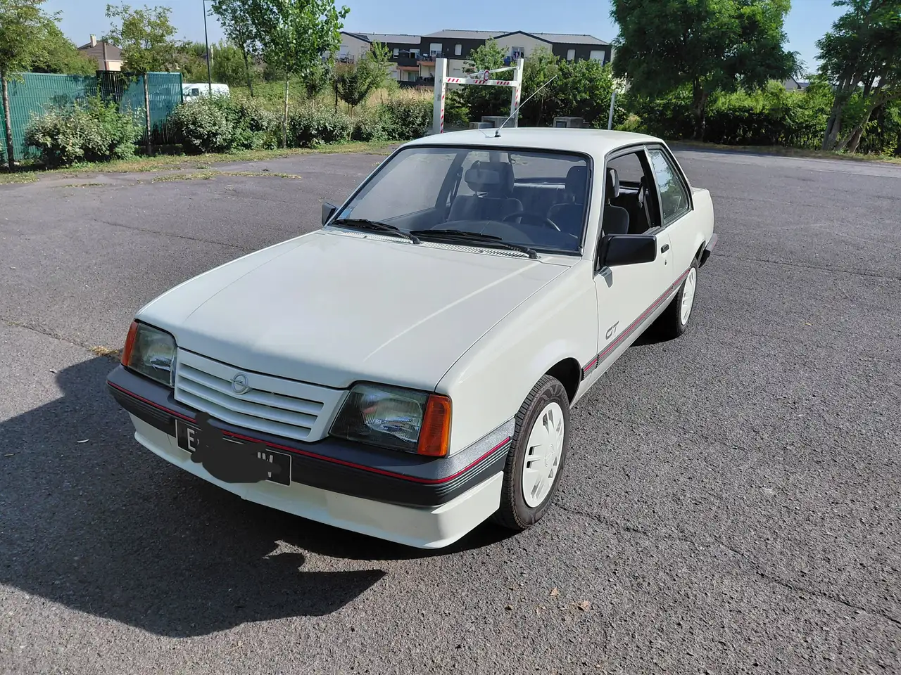 Opel Ascona 1.6 S SR, foto 8
