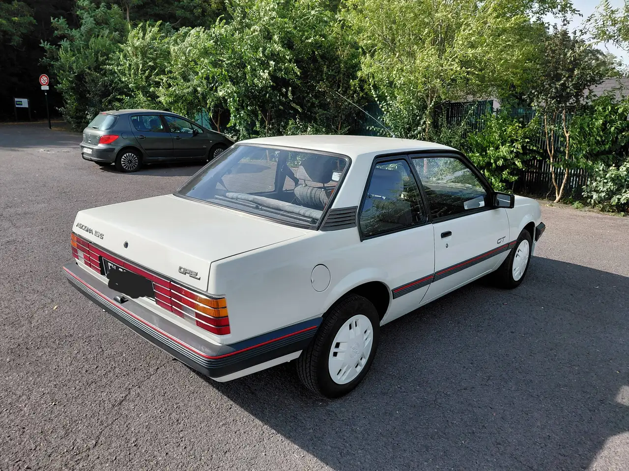 Opel Ascona 1.6 S SR, foto 5