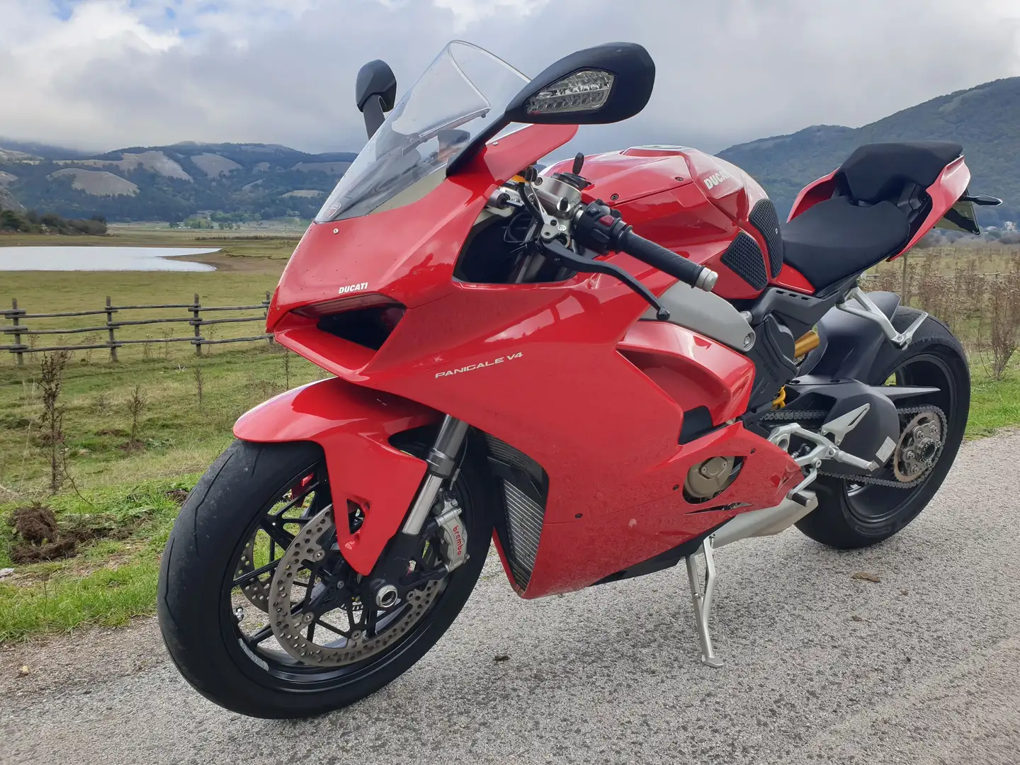 Ducati Panigale V4 base 2018 Rot - 2
