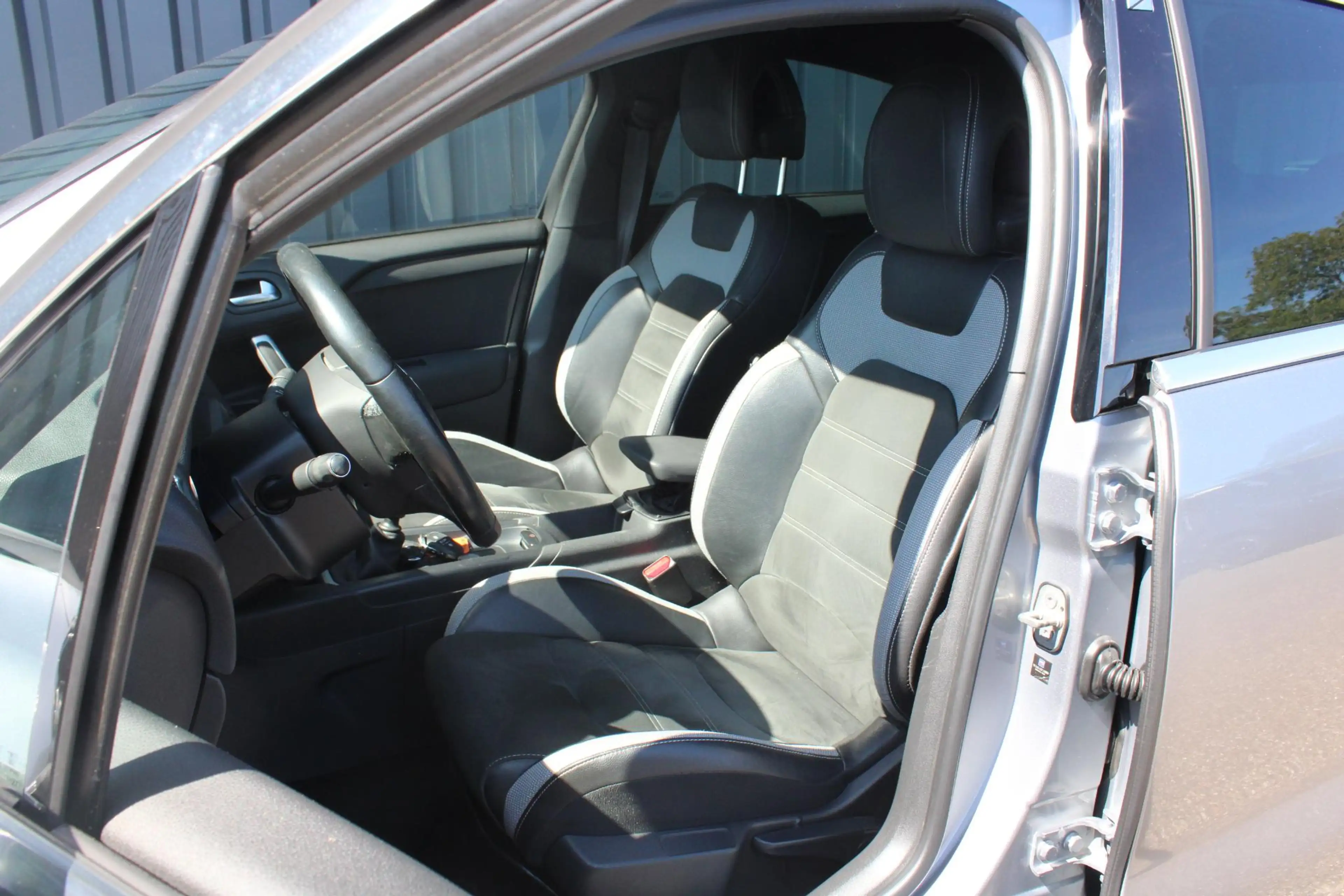 DS Automobiles DS 4 Crossback 1.2 PureTech Chic Navigatie | DENON Hifi | Climate — photo 9