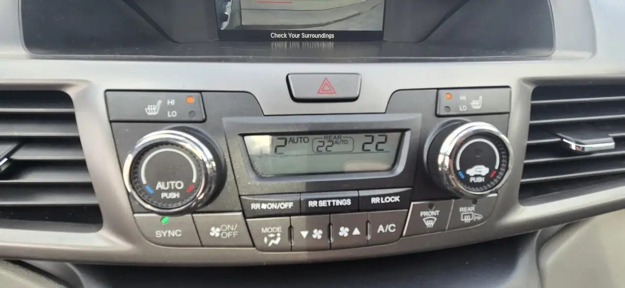 Honda Odyssey снимка Honda Odyssey
