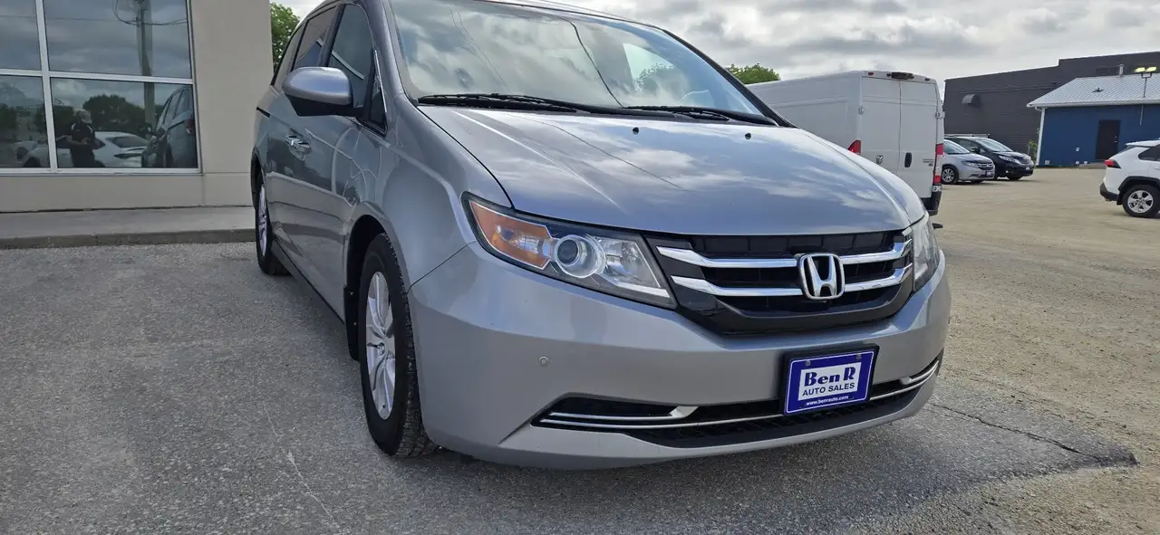 Honda Odyssey снимка Honda Odyssey