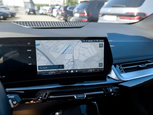 BMW 2 Series view 13