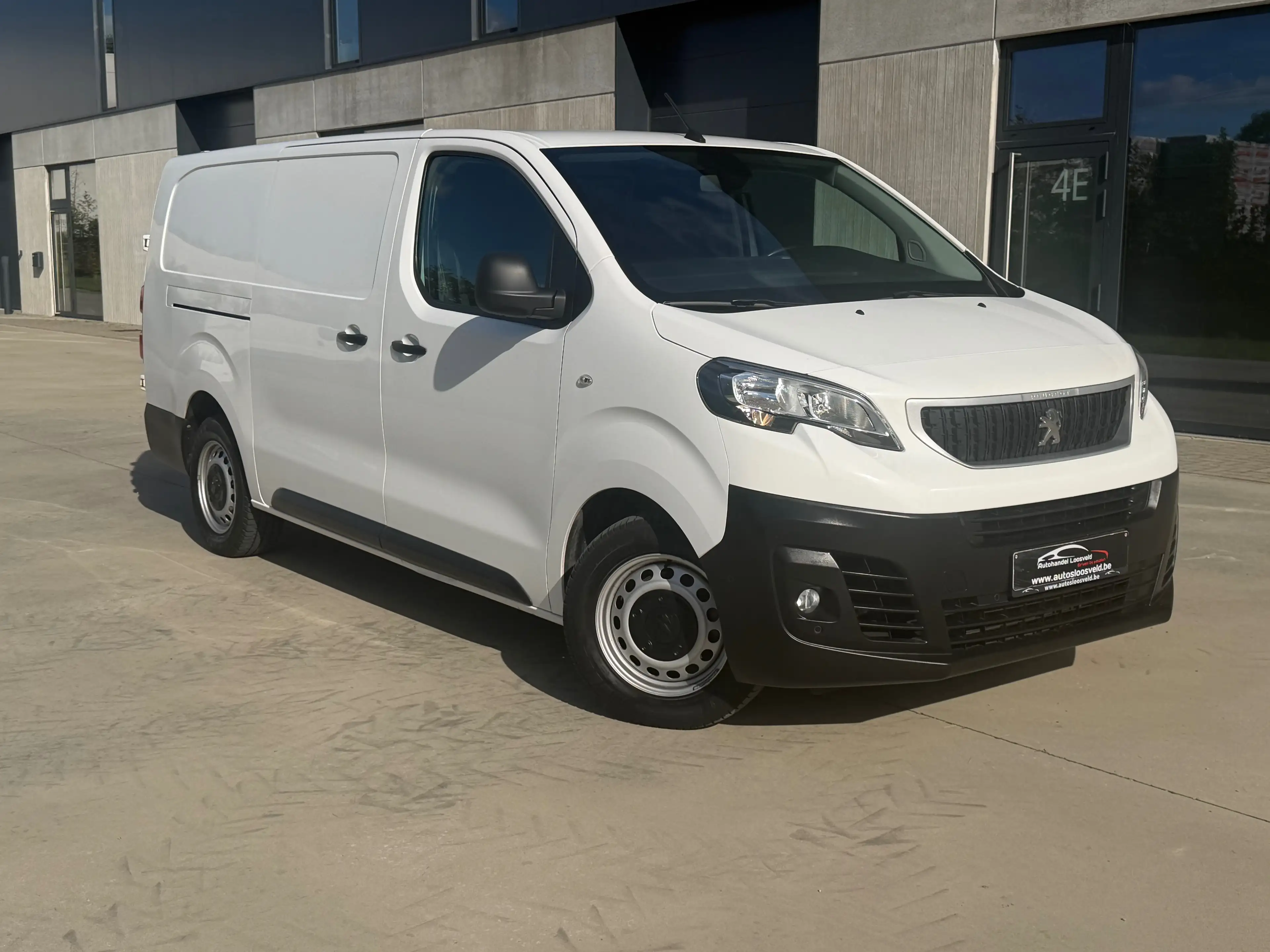 Peugeot Expert 2.0 BlueHDi L3 Euro 6d/ CARPLAY/ NAVI/ CAMERA./ 3 Zitpl/ € 13.636 EXCL BTW
