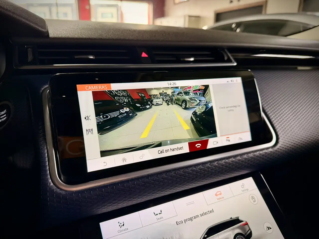 Land Rover Range Rover Velar снимка Land Rover Range Rover Velar