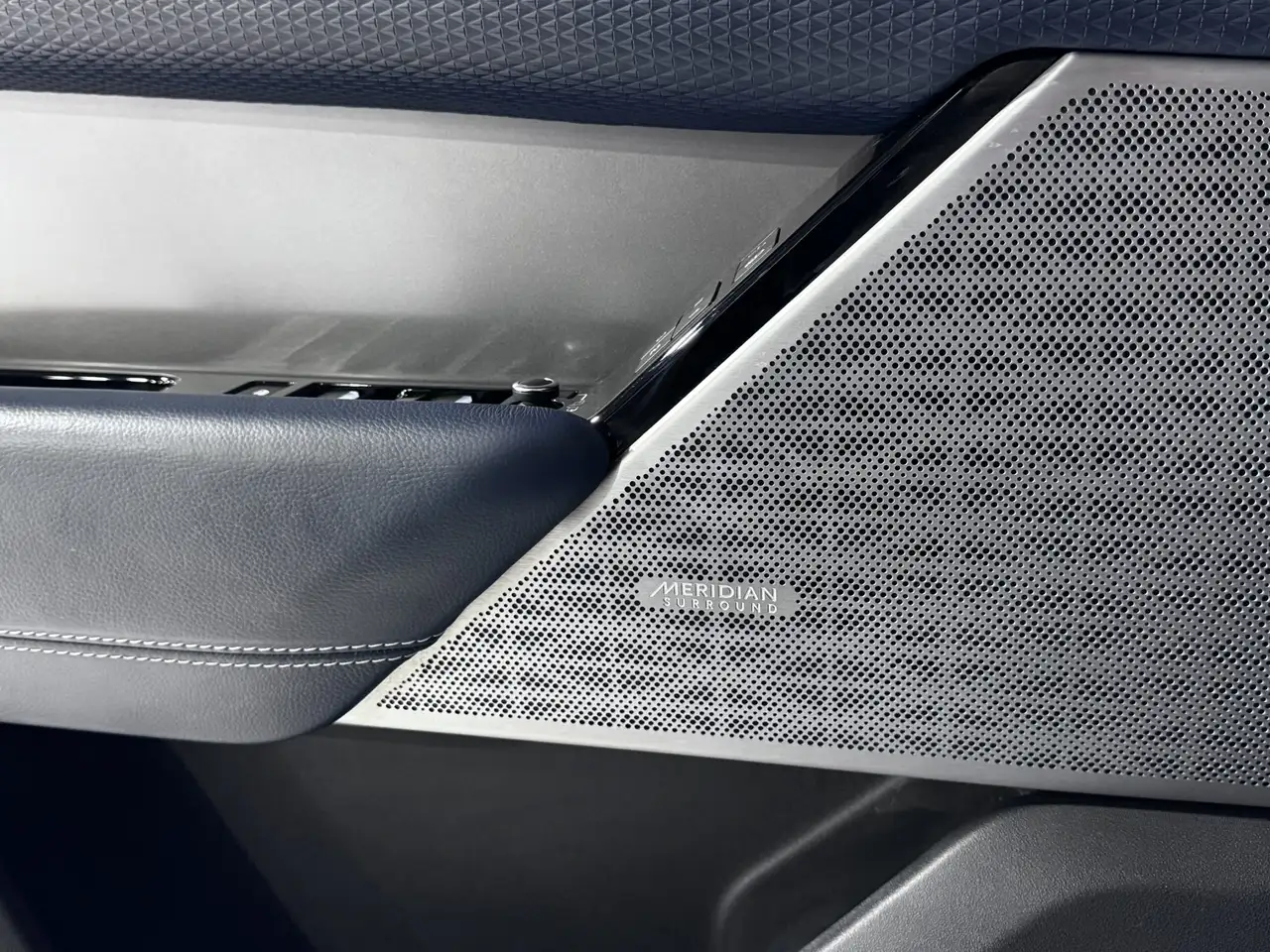 Land Rover Range Rover Velar снимка Land Rover Range Rover Velar