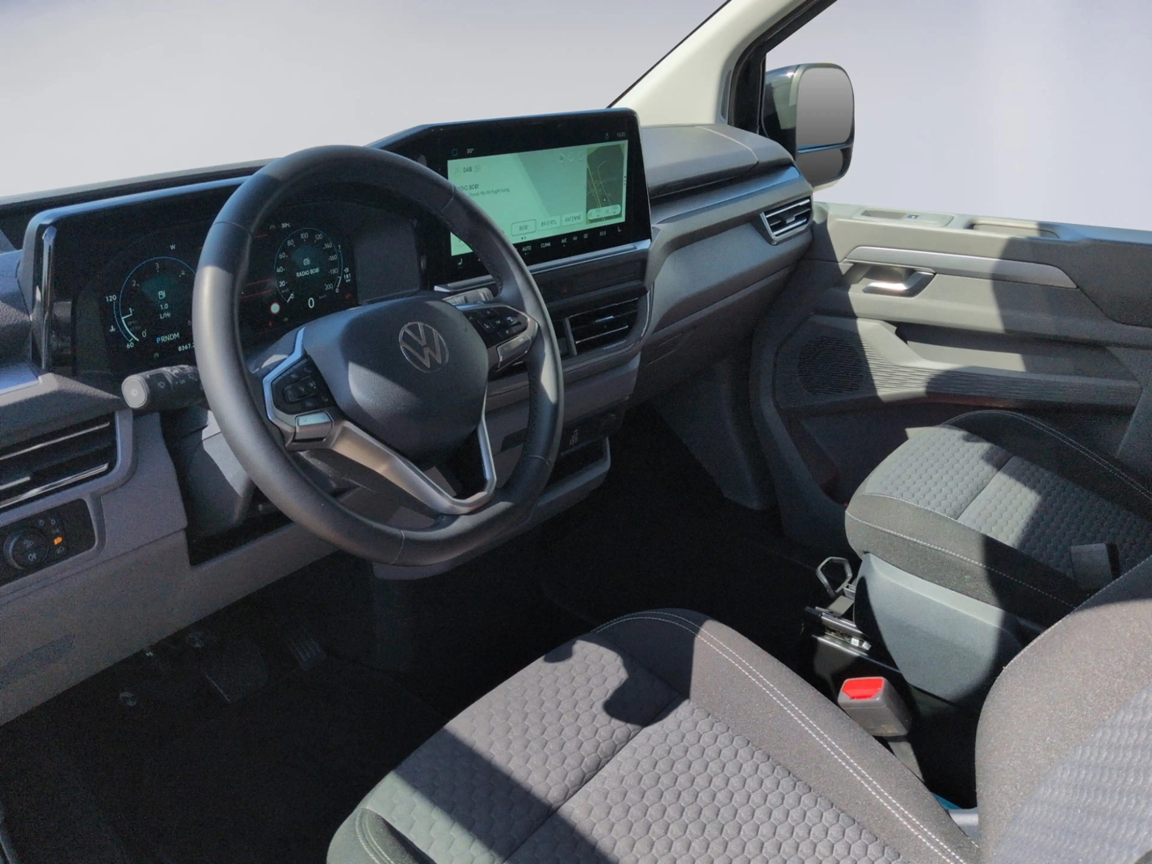 Volkswagen T7 Caravelle Style 2.0 TDI 4MO KR AHK+MATRIX+ — photo 12