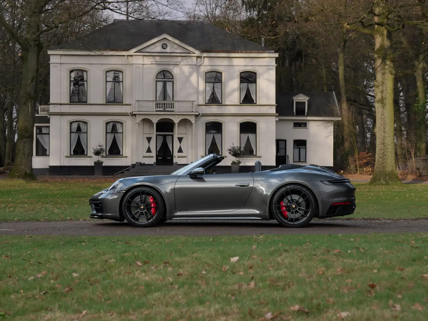 Porsche 992 Cabrio 3.0 Carrera GTS | SportDesign | Bose | Adap Gris - 1
