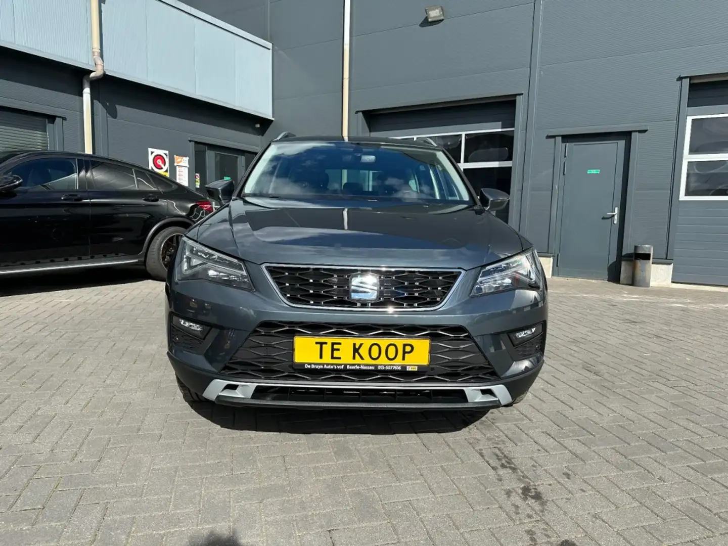 SEAT Ateca 1.5 TSi StyleBusiness Navigatie 150PK Gris - 2