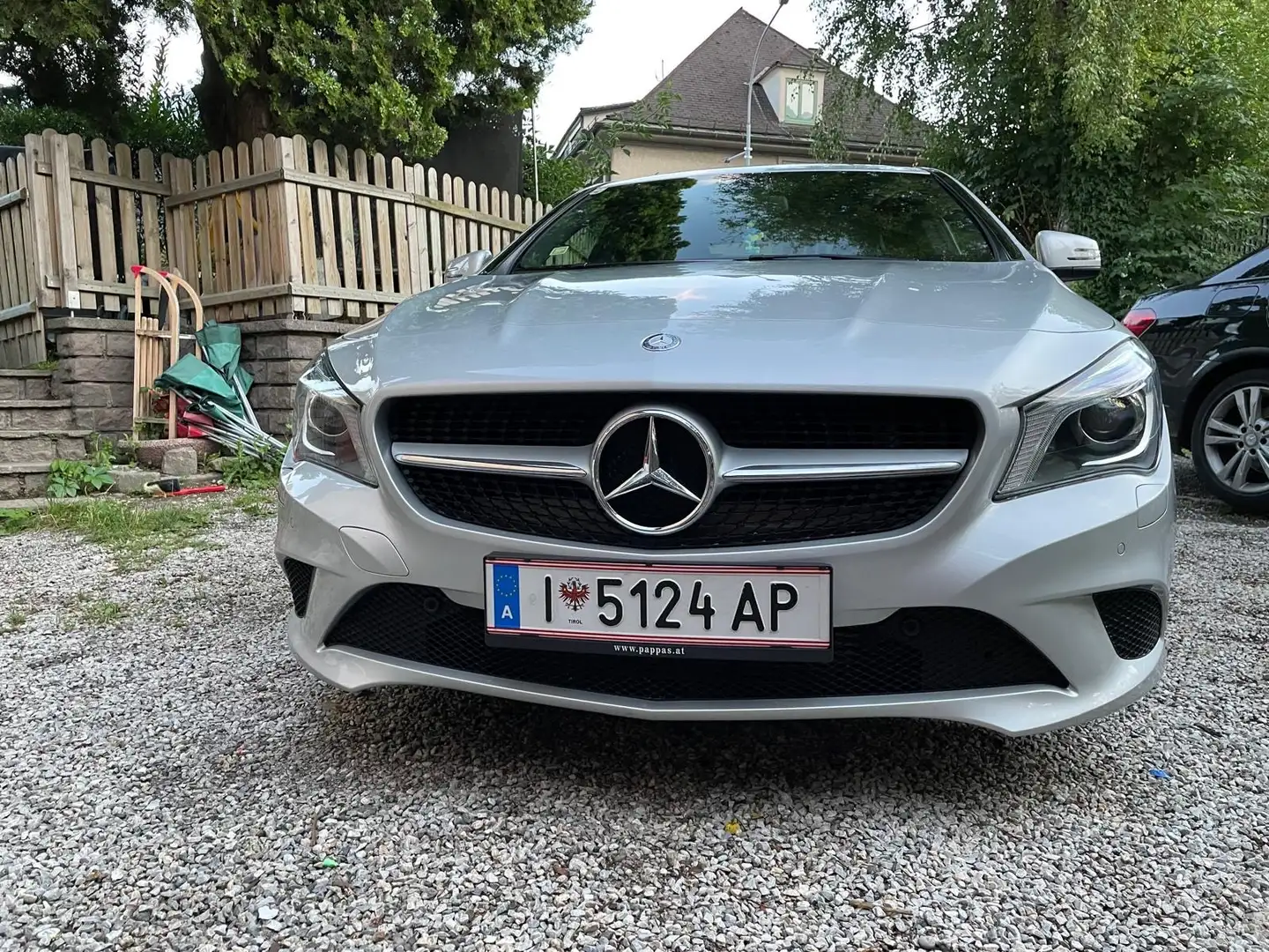 Mercedes-Benz CLA 180 - 1