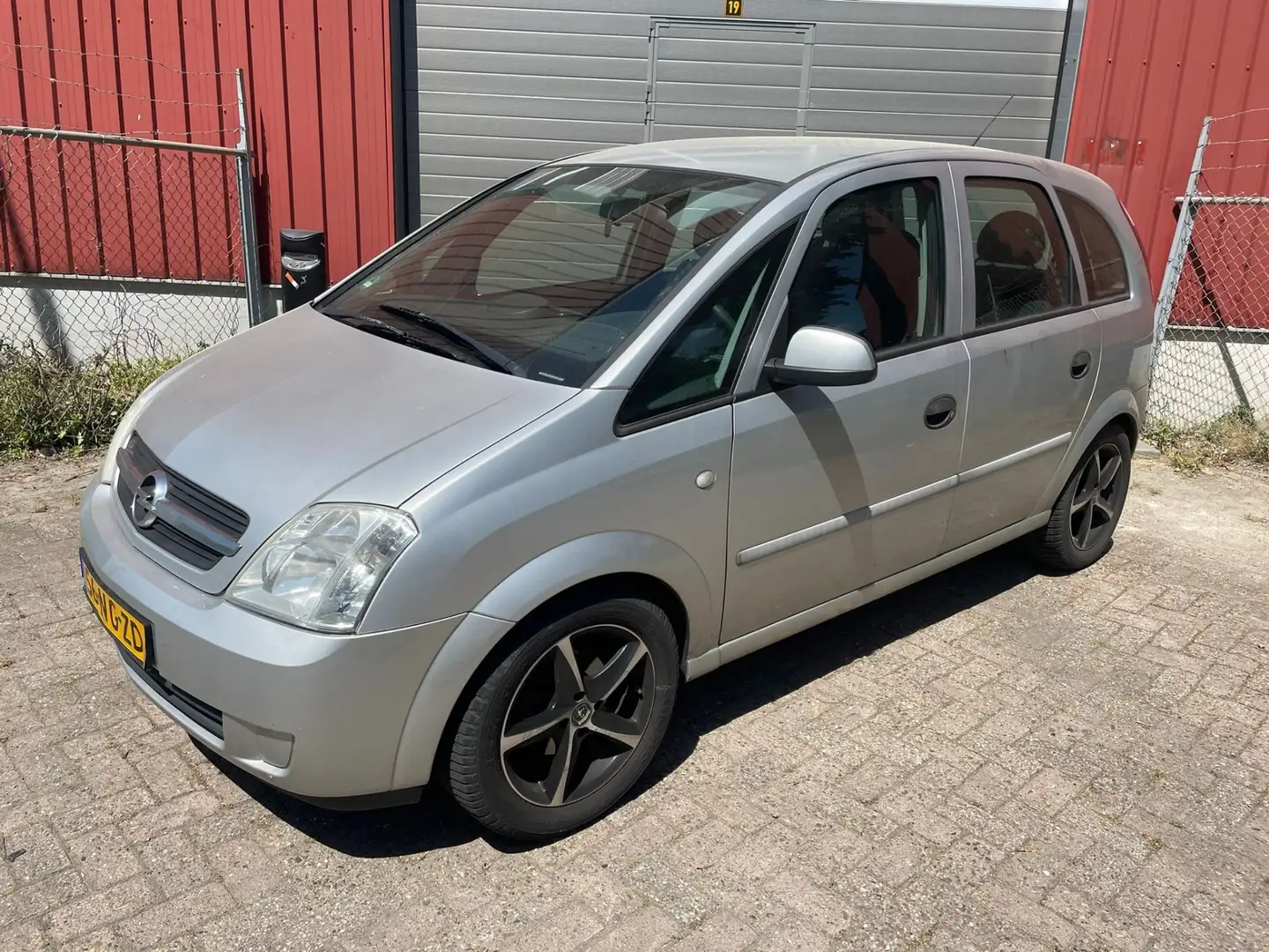 Opel Meriva Meriva 1.6 Enjoy Zilver - 1