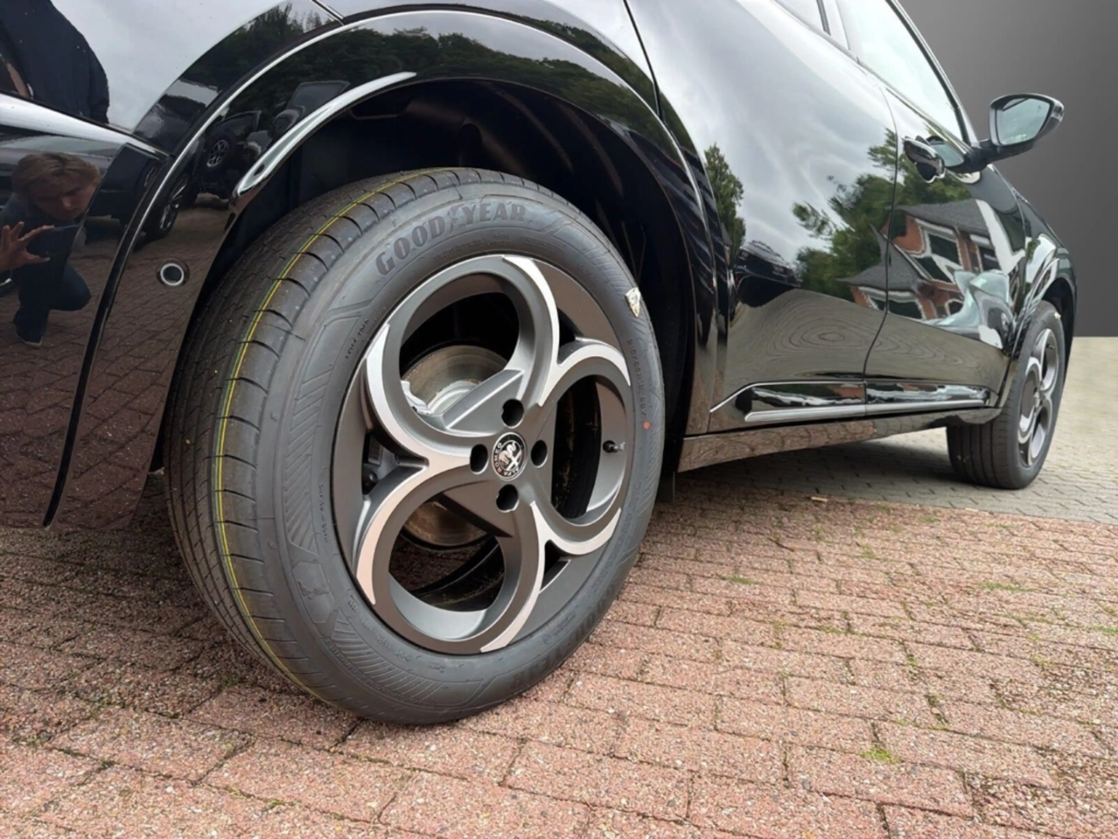 Alfa Romeo Junior Elettrica Sport Speciale -Panorama-Wärmepumpe — photo 7