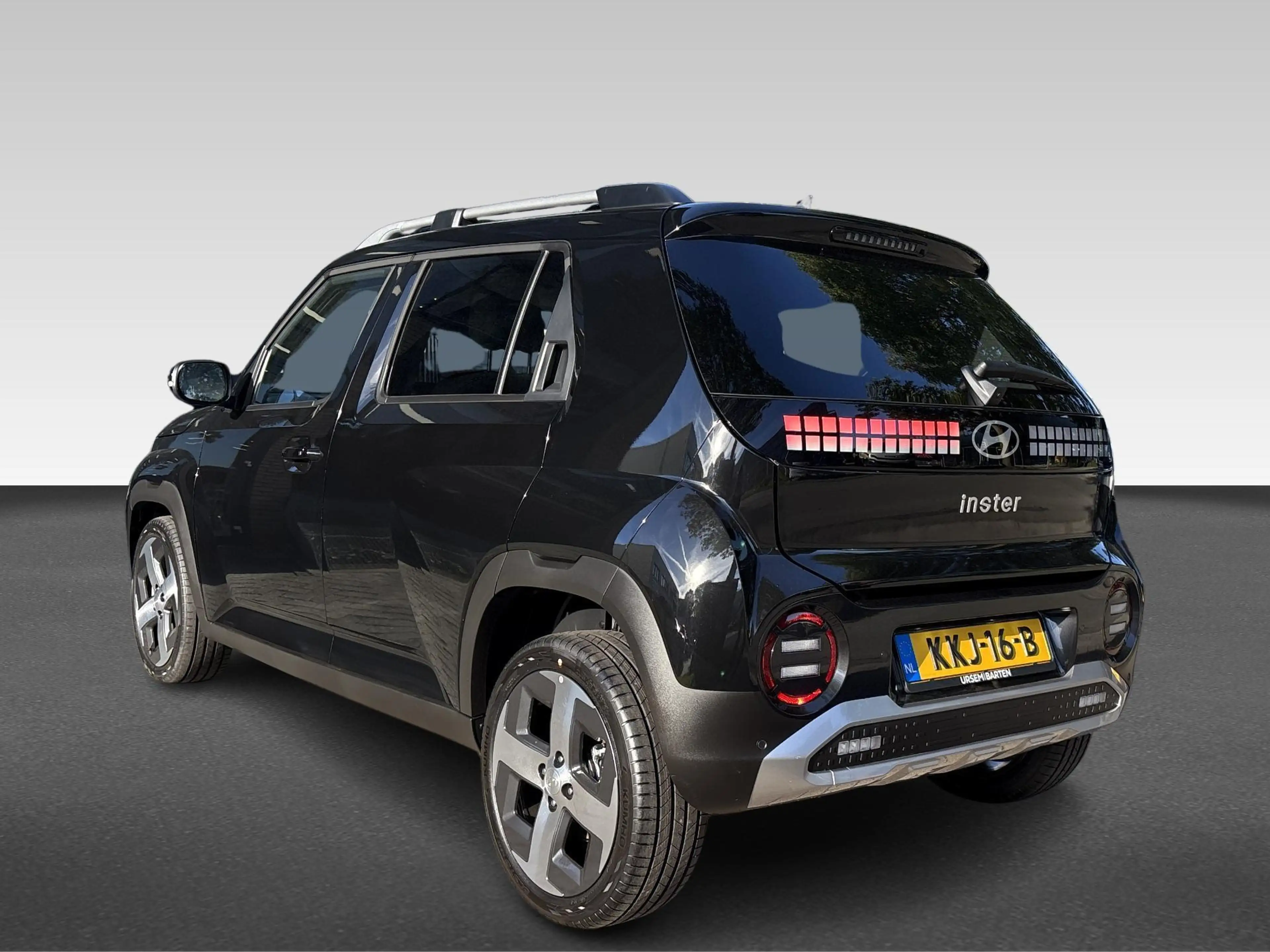Hyundai Inster Evolve 49 kWh | Achteruitrijcamera | Airco (automa — photo 3