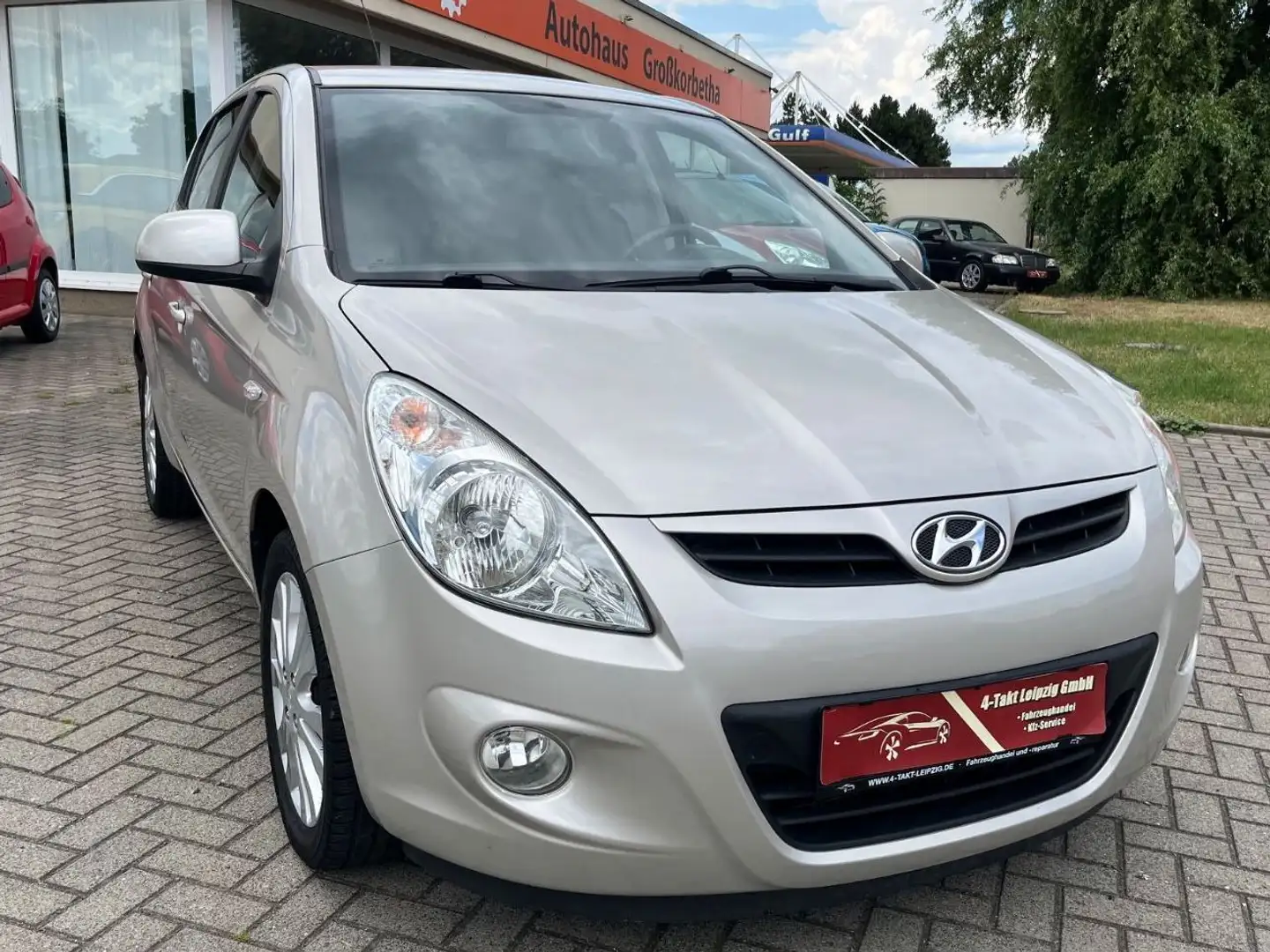 Hyundai i20 Hyundai 1.4 Comfort*Automatik*Klima*PDC* Bej - 1